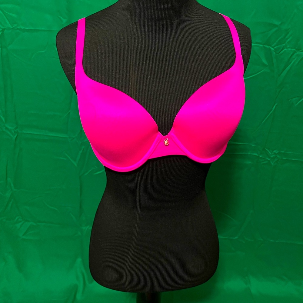 Very Beautiful Sexy Victoria’s Secret Bra, Size 36C, Bright Pink Color.